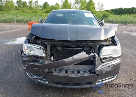 2013 Chrysler 300 Motown из США, поврежденный, VIN 2C3CCARG1DH543342